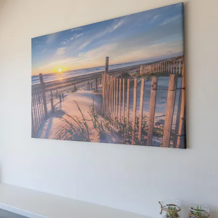 Spacious With Seaview *